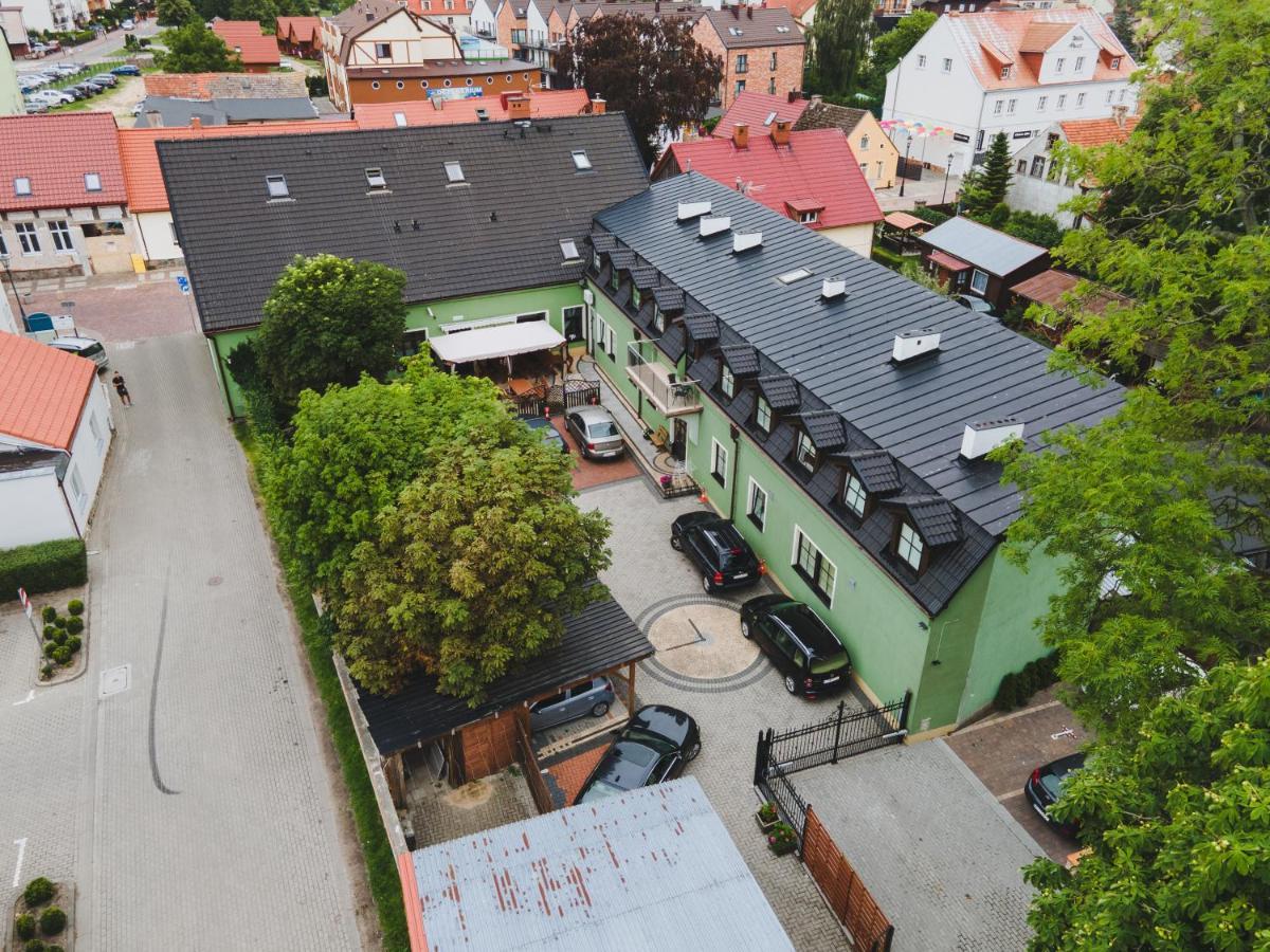 Dom Wczasowy Pod Zegarem Łeba Exterior foto